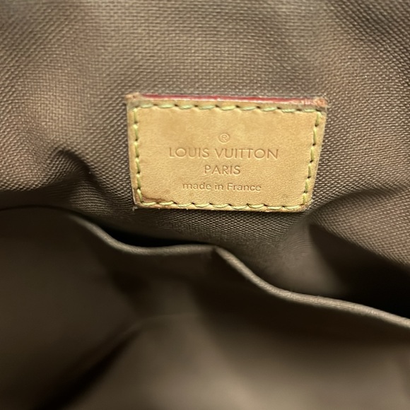 Authentic Louis Vuitton Tivoli GM 
With box, dust cover, and original receipt. - Picture 5 of 16